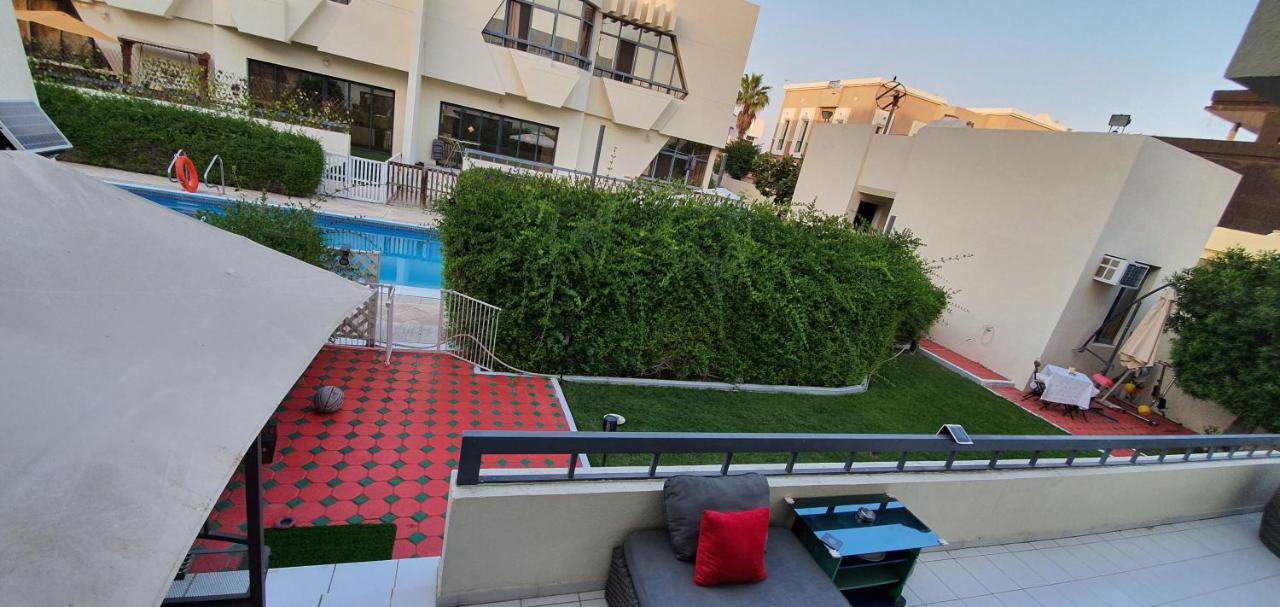 Jumeirah Beach Villa Dubaï Extérieur photo
