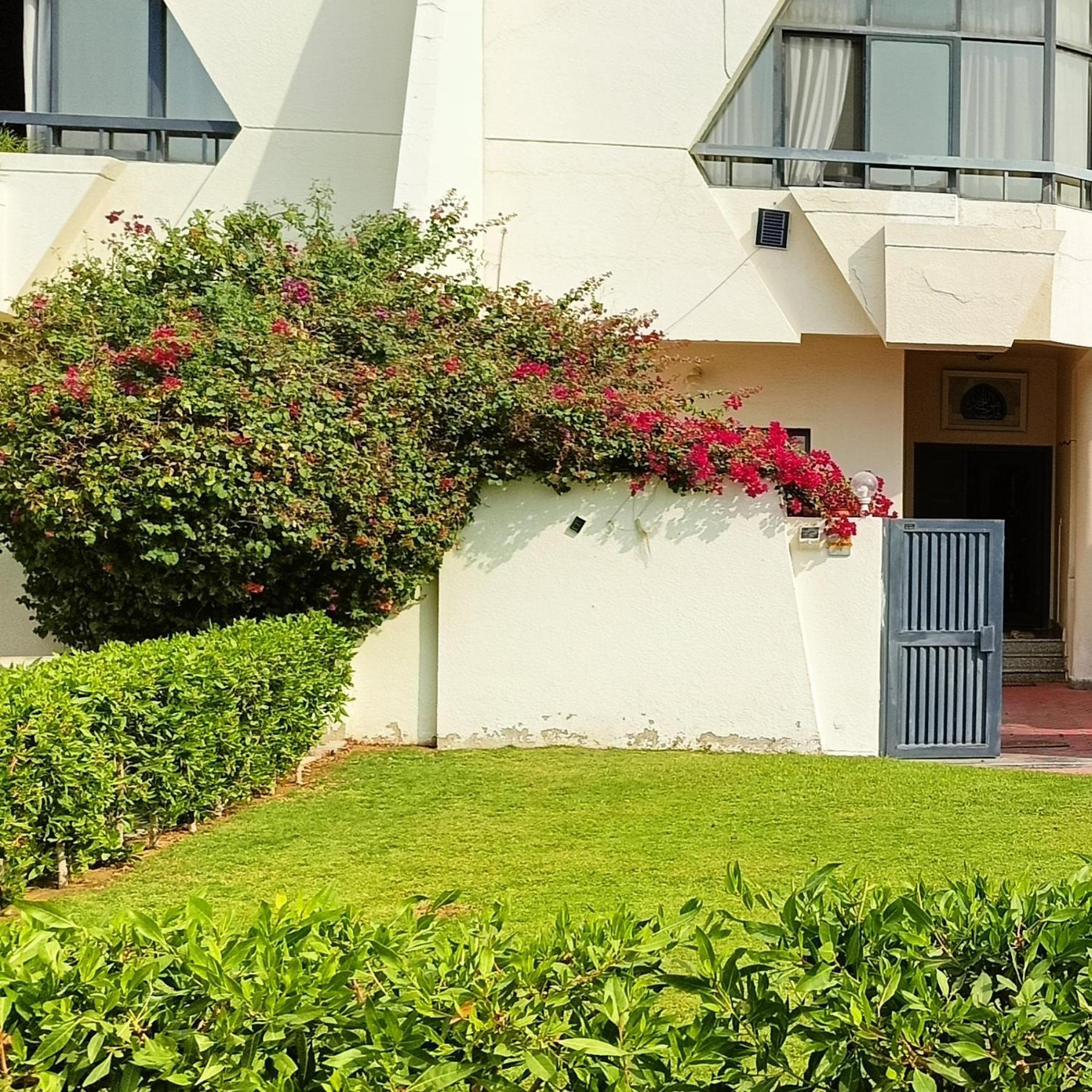 Jumeirah Beach Villa Dubaï Extérieur photo